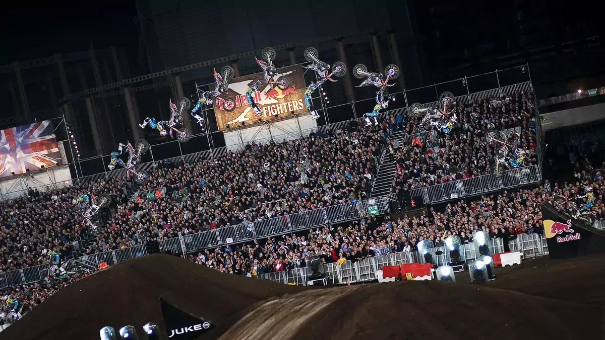 Red Bull X-Fighters: Sherwood wygrał w Londynie (wideo)