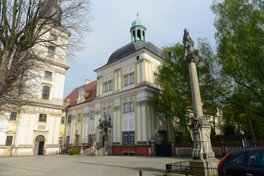 Był bity i gwałcony. Były wychowanek pozwał zakonnice