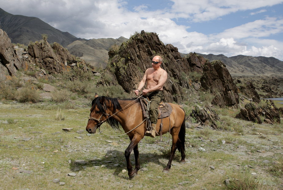 Władimir Putin na koniu. 8.3.2009 r.