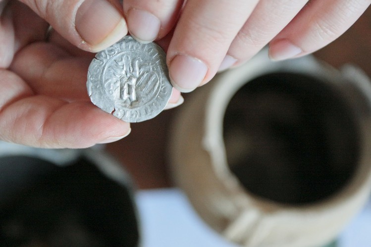 Skarb znaleziony w lesie niedaleko miejscowości Guzów (Lubuskie)