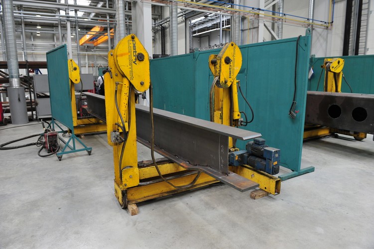 Spółka Teleyard zajmuje się produkcją stalowych konstrukcji spawanych, m.in. dla sektora morskiego i transportu kontenerów.<br><br>fot. (ukit) /Marcin Bielecki