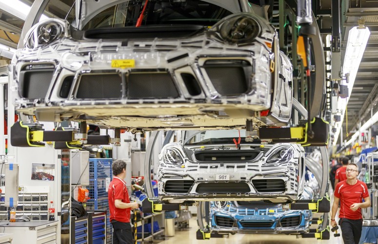 Produkcja samochodów sportowych Porsche w Stuttgarcie