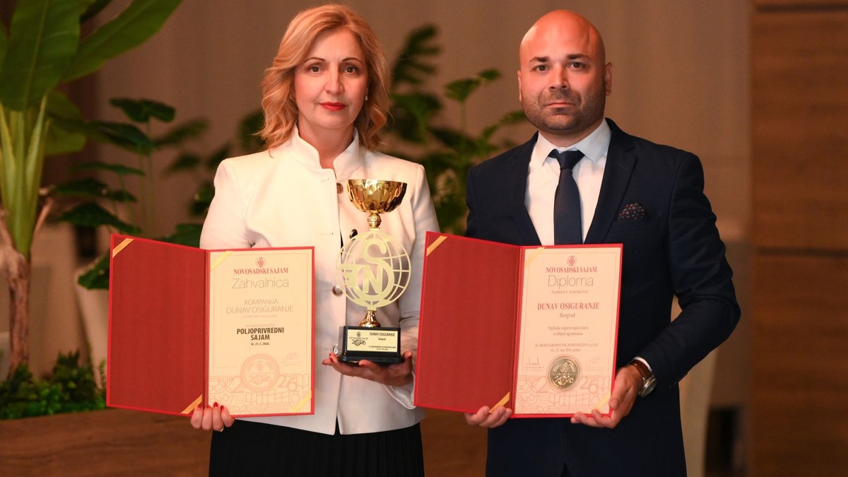 Kompaniji „Dunav osiguranje“  dodeljeno priznanje za najbolju osiguravajuću kuću u oblasti agrobiznisa i zahvalnica za generalno sponzorstvo