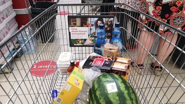 strajk w sklepach w tę niedzielę. opuszczą stanowiska na dwie godziny.