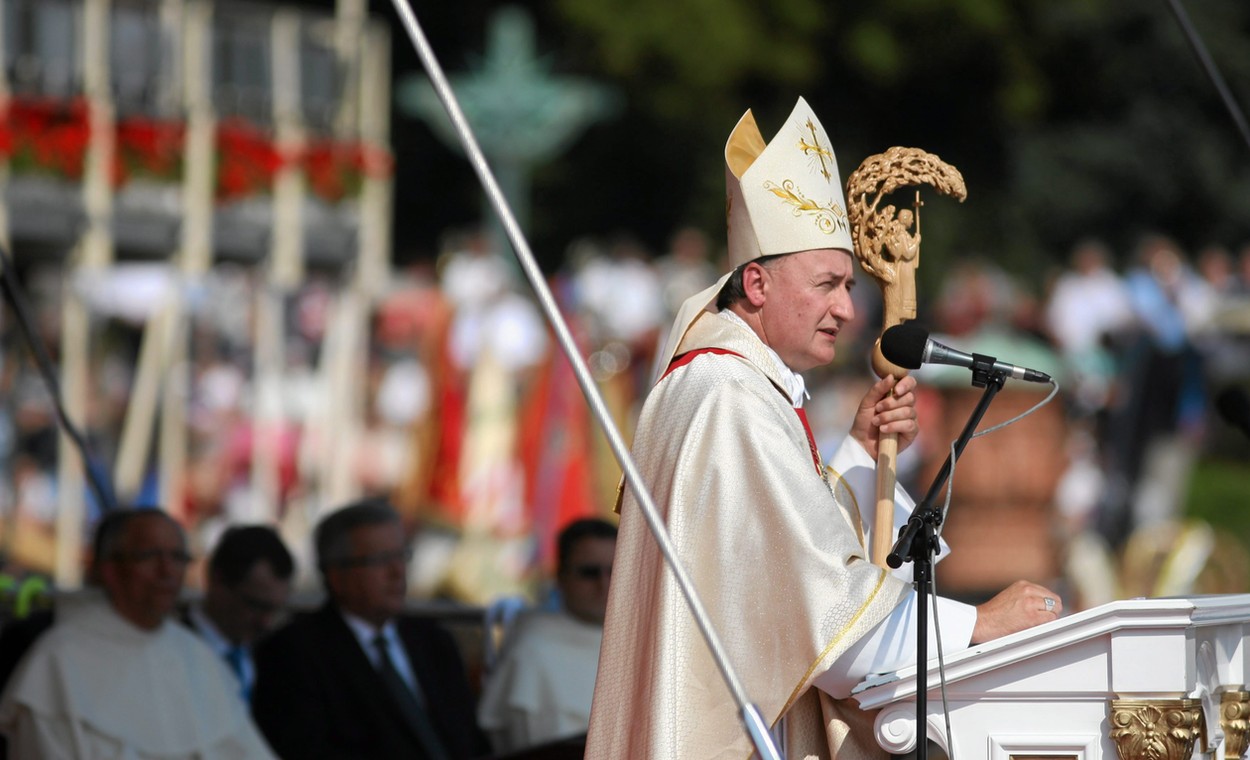 Bp Andrzej Jeż, obecny biskup tarnowski, wrzesień 2014 r.