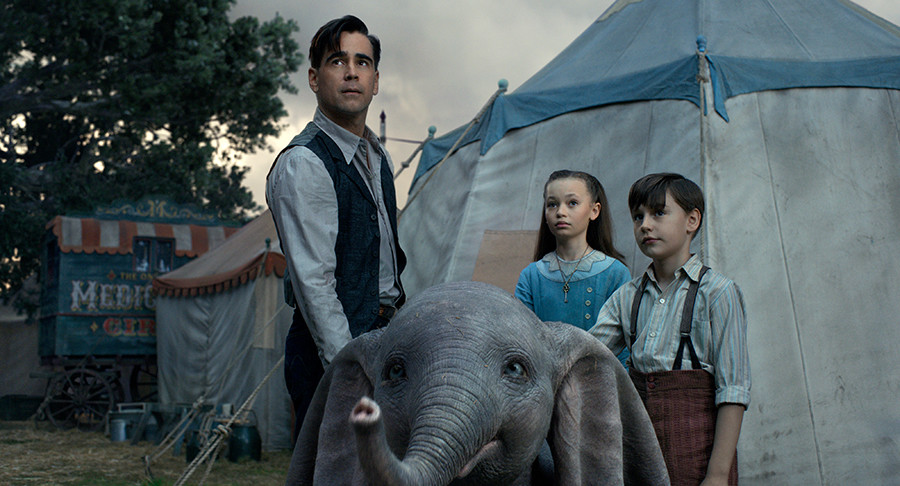 Colin Farrell jako Holt Farrier w filmie "Dumbo" (2019)