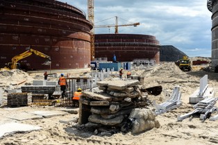 Terminal Naftowy w Gdańsku gotowy w 67 procentach. Zobacz zdjęcia z placu budowy