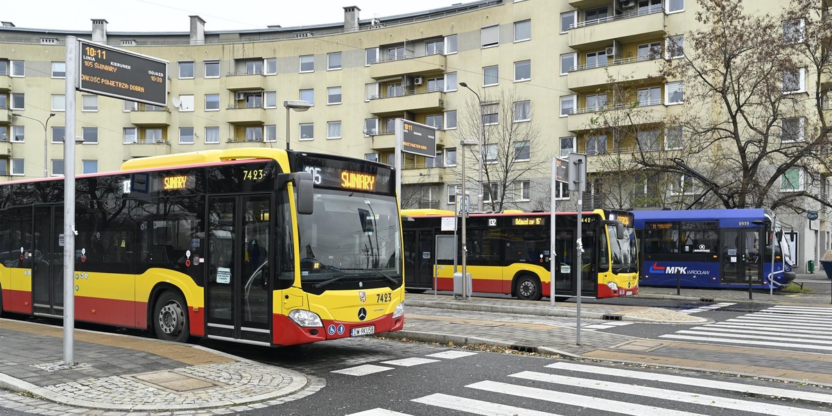 Wrocławskie MPK tłumaczy się z incydentu w autobusie. 