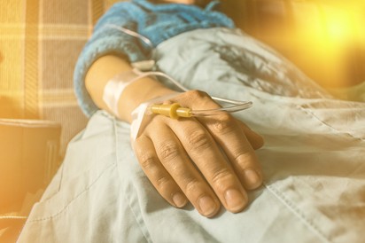 Daganat és koronavírus: aki kezelést kapott, nagyobb eséllyel került intenzívre egy tanulmány szerint
