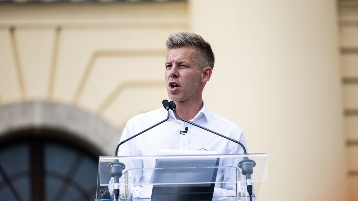 Magyar Péter pénteken ellátogat az oroszlán barlangjába: Felcsútra megy és még az ikonikus kisvasutat is kibérli