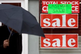 UOKiK ostrzega: Pułapki na wyprzedażach