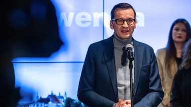 Mateusz Morawiecki usłyszał niewygodne pytanie. Chodziło o "działkę od księdza"