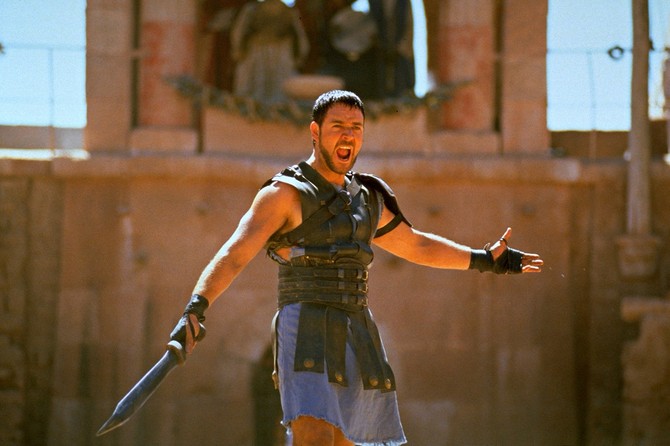 Rasel Krou u filmu "Gladijator"