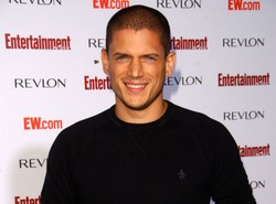 Gwiazdor popularnego serialu wyjawił, że jest gejem