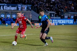 Garnitury za Puchar Polski. Zbigniew Boniek motywuje piłkarzy Zawiszy Bydgoszcz