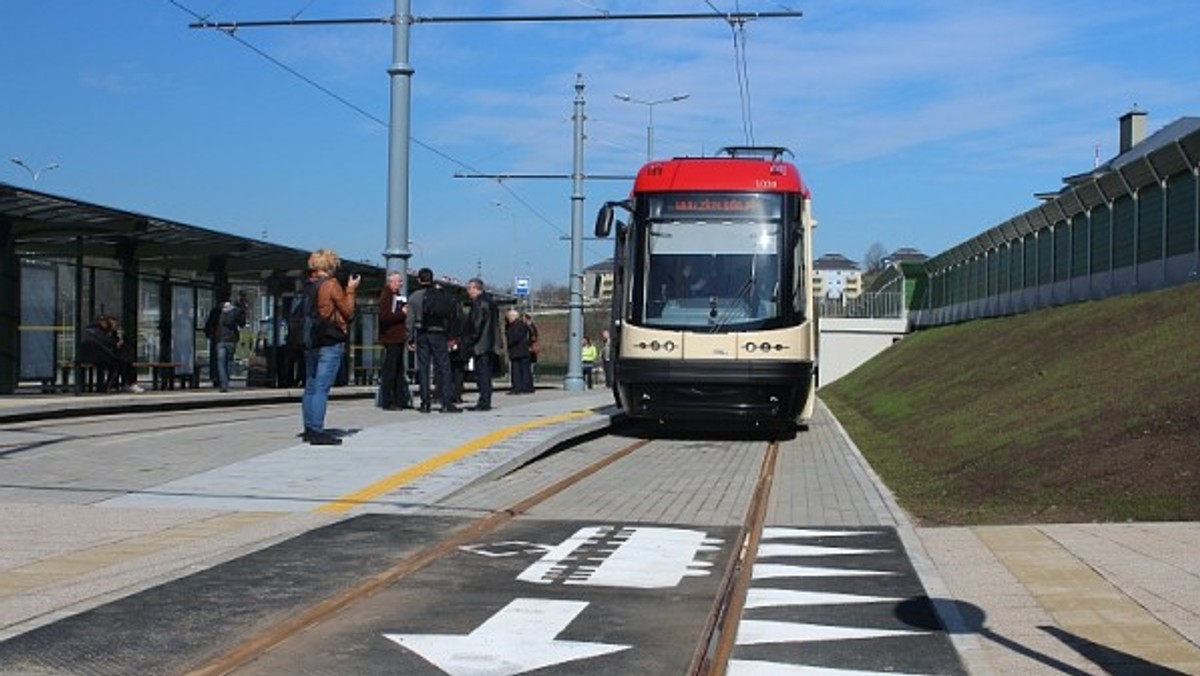 Temat wprowadzenia w Gdańsku nocnej komunikacji tramwajowej powraca jak bumerang. Tym razem starają się o nią radni osiedla Nowy Port i Siedlce.