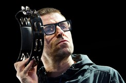 Liam Gallagher przedstawia nowy singiel 'Shockwave'. To zapowiedź albumu 'Why Me? Why Not.'