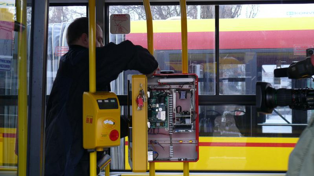 Komunikacja Miejska w Płocku przy wsparciu UE kupiła 15 nowych autobusów, wprowadziła we wszystkich pojazdach biletomaty, wdrożyła elektroniczne systemy biletowe i informacji pasażerskiej. Inwestycje te mają poprawić bezpieczeństwo i komfort pasażerów.