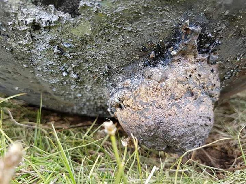 "Deszcz" metalowych kul z nieba. Ich dotykanie jest niebezpieczne