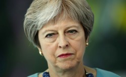 Opozycja wzywa Theresę May do dymisji. "Niezdolna do negocjowania Brexitu z UE"