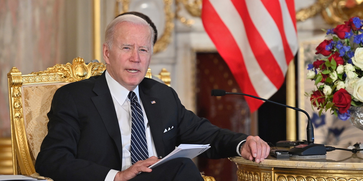 Prezydent USA Joe Biden rozważa obniżenie ceł na chińskie towary. 