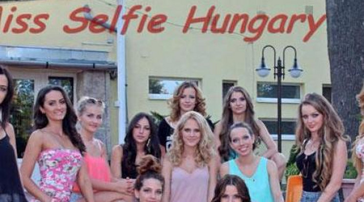 Botrány a Miss Selfie-n! Két döntőst kizártak a versenyből