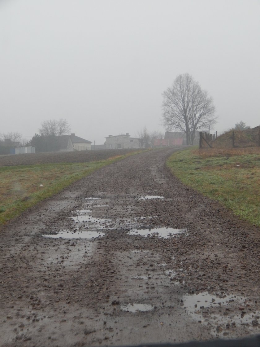 Błyskawiczny remont drogi do domu Beaty Szydło