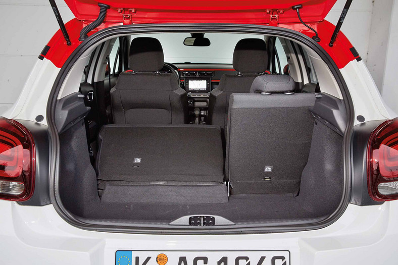 Citroen C3 kontra Peugeot 208 i Renault Clio