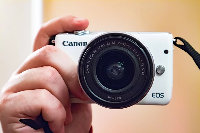 Canon EOS M10