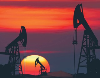 Ropa tania jak barszcz. Krąży widmo kryzysu naftowego