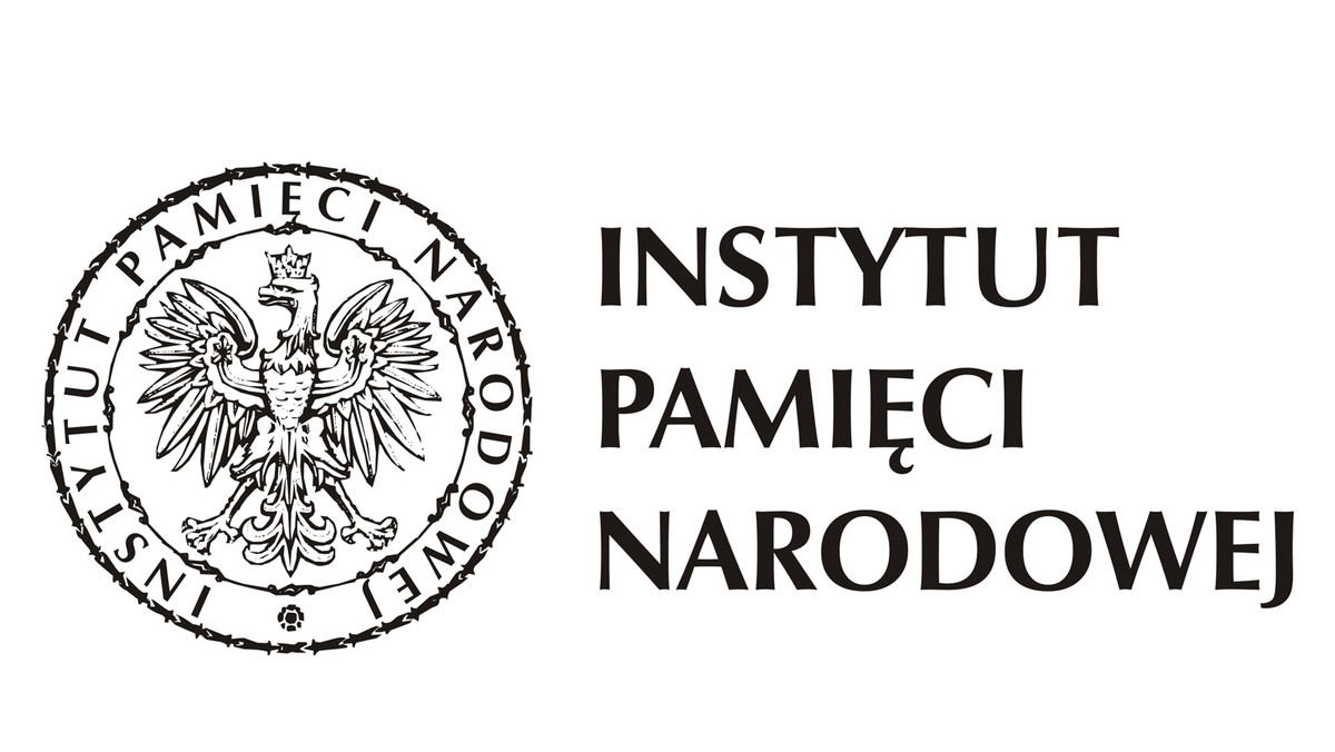 Wojewoda łódzki Zbigniew Rau przekazał dziś do oddziału IPN w Łodzi Krzyże Komandorskie Orderu Odrodzenia Polski nadane przez prezydenta Andrzeja Dudę pośmiertnie dwóm żołnierzom niezłomnym - Eugeniuszowi Kokolskiemu ps. "Groźny" i Józefowi Kubiakowi ps. "Paweł".