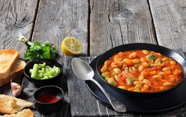 pyszny-obiad-na-poniedzialek-podajemy-przepis-ty-gotujesz-rozgrzewajaca-ekspresowa-zimowa-fasolowa