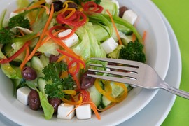 Nutricionista otkrila recept za ZDRAVU SALATU koja može da spreči opaku bolest: Jeftina je i ukusna, a pravi se BRZO I LAKO