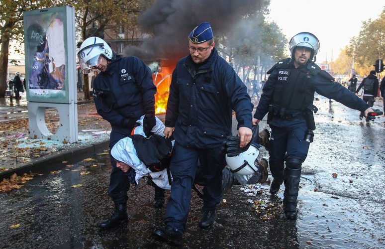 Starcia w Brukseli podczas protestu przeciwko oszczędnościom