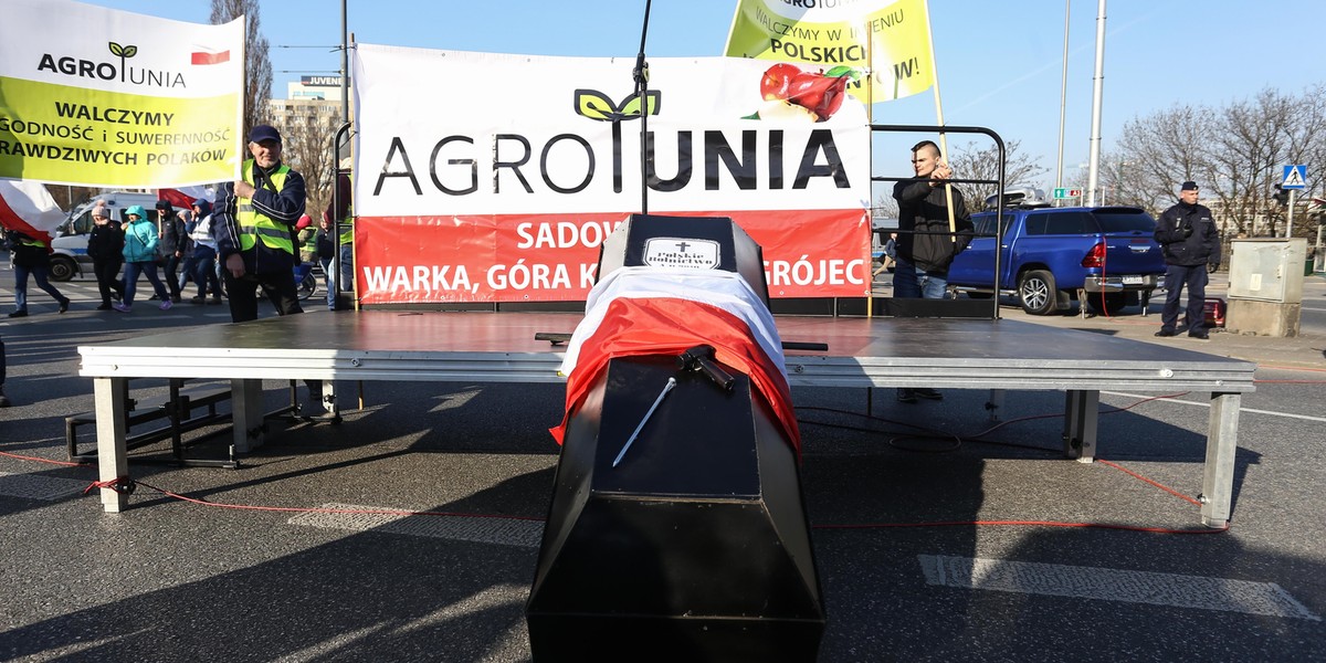 Protest rolników z AGROunii w Warszawie. Utrudnienia w ruchu