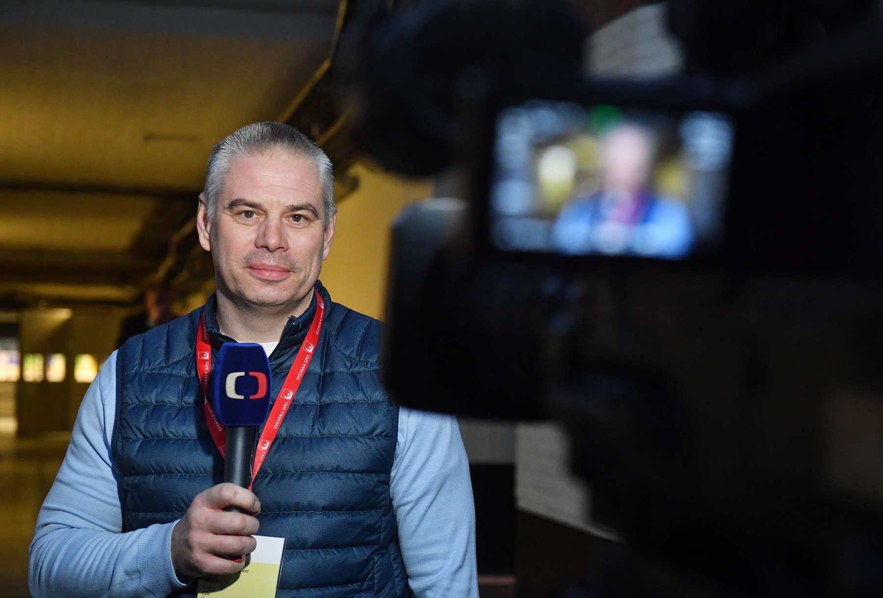 Český komentátor Milan Antoš.