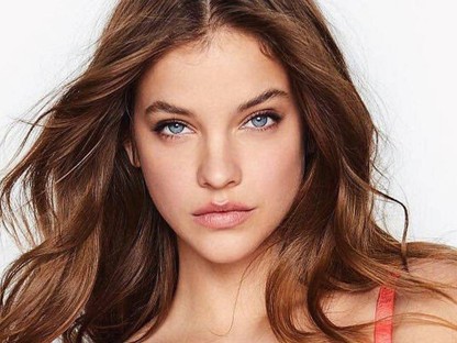 Nagyon forró! Sosem látott bikinis fotók a gyönyörű Palvin Barbiról