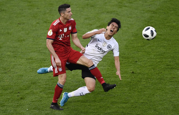 Lewandowski z golem, ale bez Pucharu Niemiec. Bayern przegrał w finale z Eintrachtem 1:3