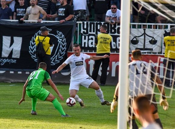 Detalj sa meča Inđija - Partizan