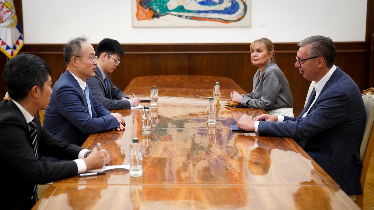 Aleksandar Vučić i Li Ming