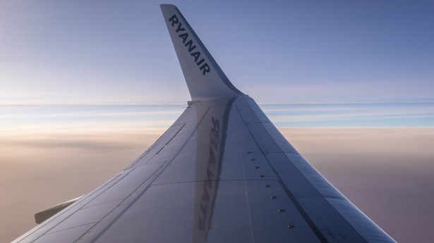 Samolot irlandzkich tanich linii lotniczych Ryanair