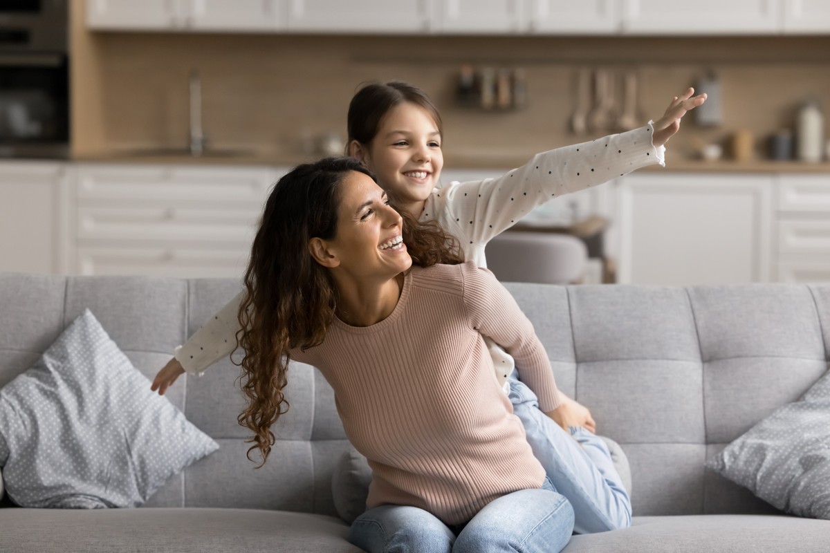 matka dziecko rodzic opieka wychowanie