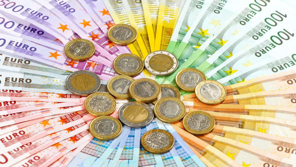 Słoweńskie banki potrzebują prawie pięciu miliardów euro. Poinformował o tym szef banku centralnego Bostjan Jazbec.