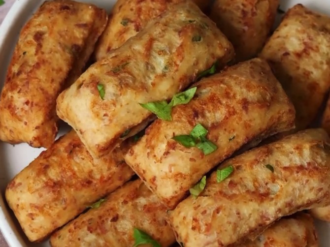 Jogurt uštipci sa sirom i šunkom