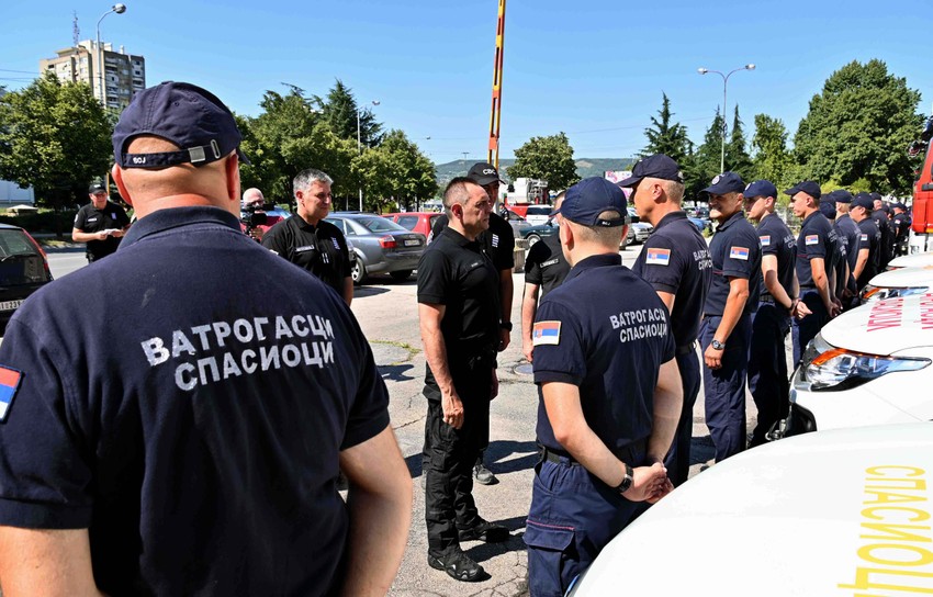 Ministar Vulin saopštio je da ova jedinica gasila 850 požara