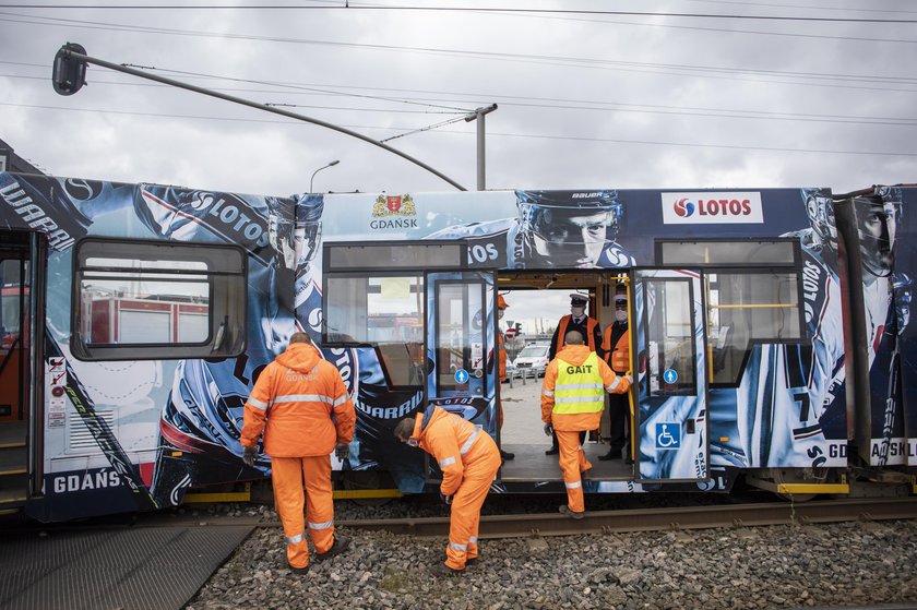 Zderzenie tramwaju z ciężarówką w Gdańsku. Ranna motornicza