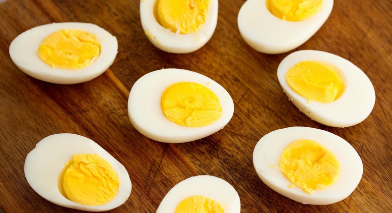 ___9168756___2018___12___5___9___1519321899-hard-boiled-eggs-horizontal