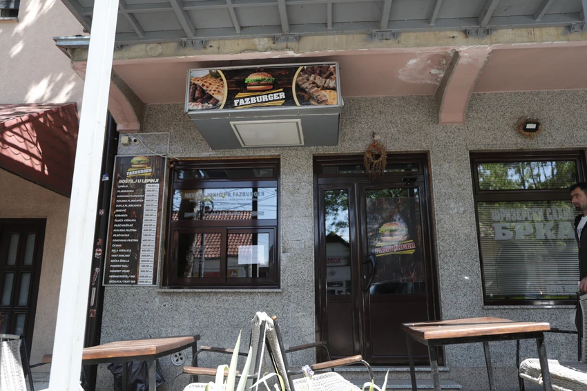Ovo je restoran porodice Jokić u Topoli