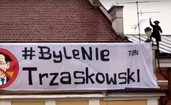 Trzaskowski Zorro - 'Byle nie Trzaskowski'. Zorro z Tarnowa kradnie show i staje się symbolem sprzeciwu. Incydent na wiecu Trzaskowskiego