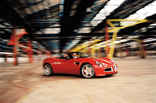 Alfa Romeo 8C Competizione Spider - Ferrari od Alfy
